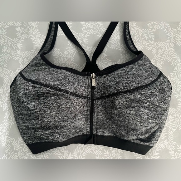 Victoria's Secret VSX Knockout Front Zip Sports Bra 34DDD Gray Black Padded - Picture 3 of 10